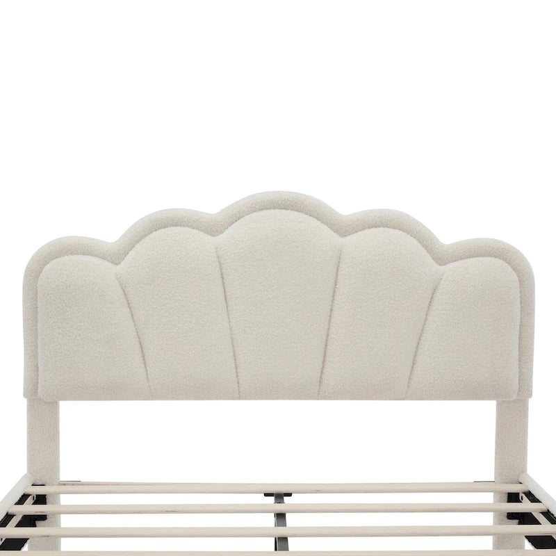 Lit plateforme capitonné en Sherpa blanc avec fleurs, lumières LED et tête de lit réglable