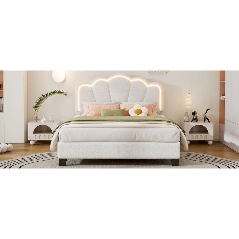 Lit plateforme capitonné en Sherpa blanc avec fleurs, lumières LED et tête de lit réglable