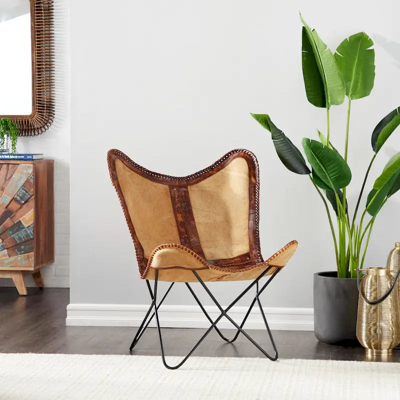 Fauteuil papillon en cuir fait main marron-beige / blanc avec piètement en métal noir – 1 place