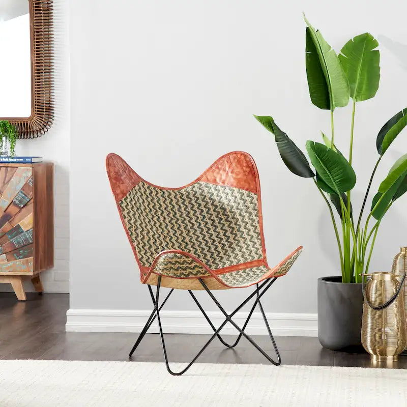 Fauteuil papillon en cuir fait main marron-beige / blanc avec piètement en métal noir – 1 place
