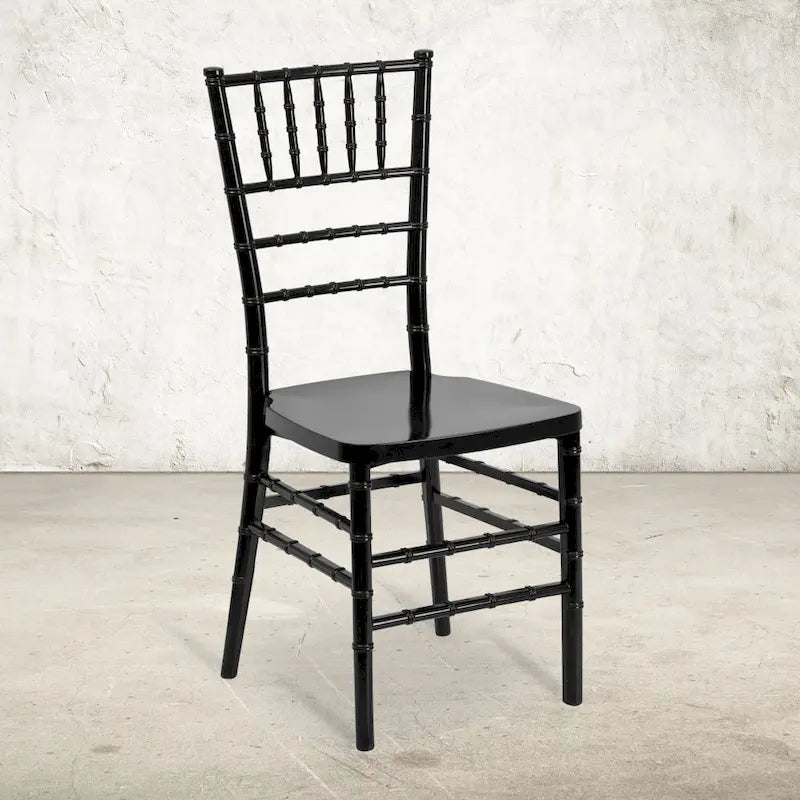 Chaise Chiavari empilable en résine acajou / argent / or / blanc / noir – 1 place