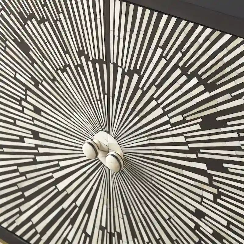 Meuble d'appoint Art déco 2 portes Sunburst ébène foncé avec incrustation en os et résine