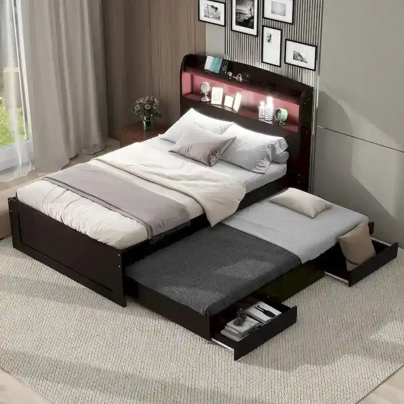 Lit plateforme double XL gris/marron foncé avec étagères de tête de lit LED, station de charge, lit gigogne et 2 tiroirs