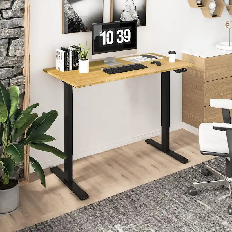 Bureau debout électrique réglable en hauteur avec plateau en bambou (blanc / noir / gris) et contrôleur à mémoire – 1 personne